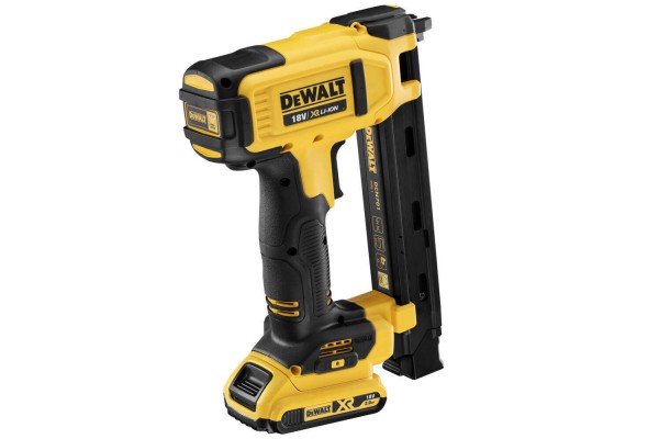 Степлер скобозабивний акумуляторний DeWALT DCN701D2