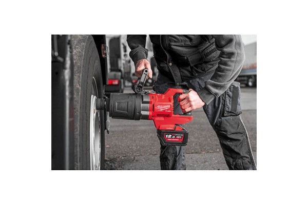 Гайкокрут акумуляторний 1\" MILWAUKEE, M18 ONEFHIWF1DS-0C, 2711Нм (кейс)