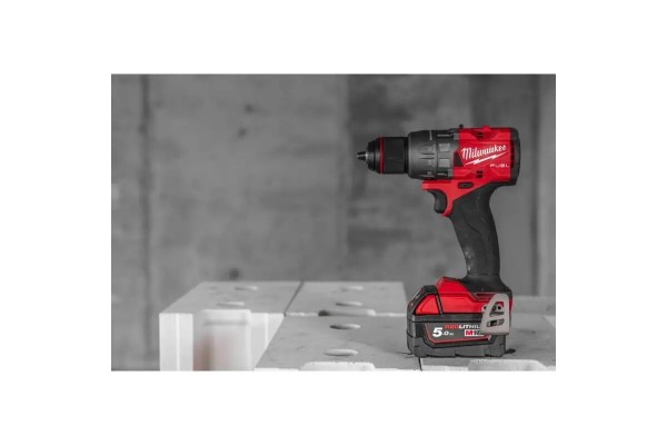 Акумуляторний шурупокрут Milwaukee M18 (FDD3-502X) (4933479863) Акумуляторний шурупокрут Milwaukee M18 (FDD3-502X) (4933479863)