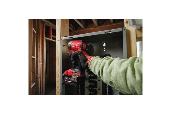 Акумуляторний гвинтокрут Milwaukee M18 FID3-502X (4933479865) Акумуляторний гвинтокрут Milwaukee M18 FID3-502X (4933479865)