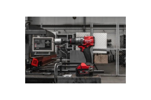 Акумуляторний шурупокрут Milwaukee M18 (FDD3-502X) (4933479863) Акумуляторний шурупокрут Milwaukee M18 (FDD3-502X) (4933479863)
