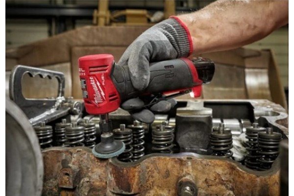 Акумуляторна цангова кутова шліфувальна машина Milwaukee M12 FDGA-0, 6х8 мм 4933471438 Акумуляторна цангова кутова шліфувальна машина Milwaukee M12 FDGA-0, 6х8 мм 4933471438