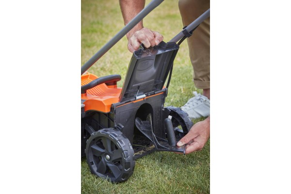 Газонокосарка акумуляторна BLACK+DECKER BCMW3318L2