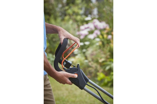 Газонокосарка акумуляторна BLACK+DECKER BCMW3318L2