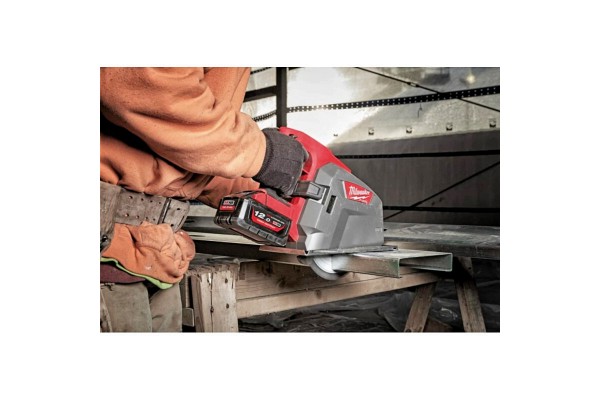 Циркулярная пила по металлу MILWAUKEE M18 FUEL FMCS66-0C 66мм 4933472110 (+ аксесуари, HD кейс)