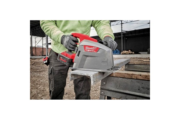 Циркулярная пила по металлу MILWAUKEE M18 FUEL FMCS66-0C 66мм 4933472110 (+ аксесуари, HD кейс)