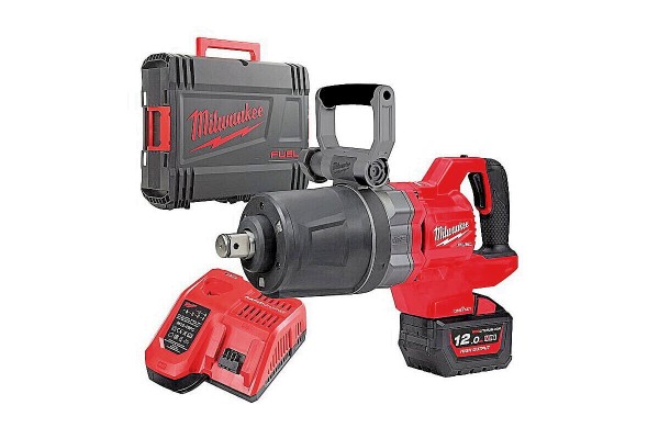 Гайкокрут високомоментний 1'' (2711 Нм) MILWAUKEE M18 FUEL ONEFHIWF1DS-121C (+ заряд.пристрій, акум.