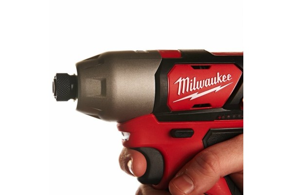 Акумуляторний гвинтоверт Milwaukee M12BID-202С (4933441960)