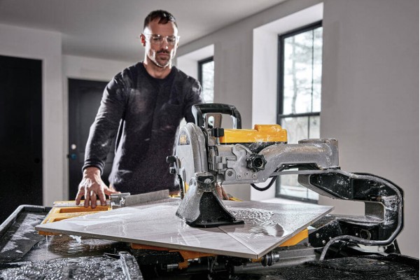 Плиткоріз настільний мережевий DeWALT D36000