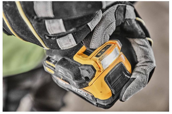 Дриль-шуруповерт акумуляторна безщіткова DeWALT DCD800E1T