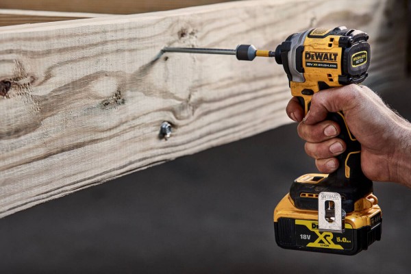 Шурупокрут ударний акумуляторний безщітковий DeWALT DCF850P2T