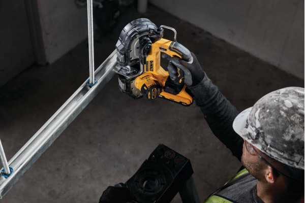 Пила стрічкова акумуляторна безщіткова DeWALT DCS377NT