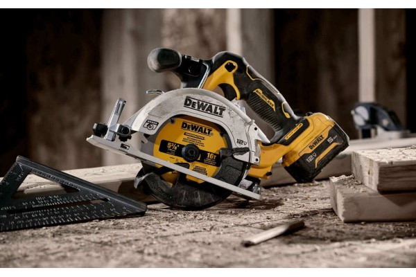 Пила дискова акумуляторна безщіткова DeWALT DCS512N