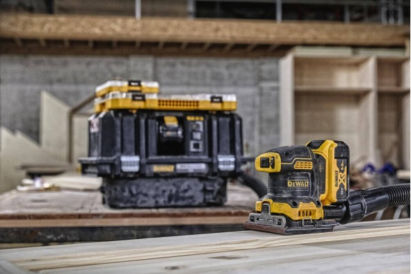 Шліфмашина вібраційна акумуляторна DeWALT DCW200N