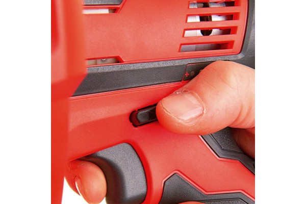 Акумуляторна прочисна машина MILWAUKEE M12 BDC8-202C (трос, внутрішній барабан,2 акумул. Х 2Аг, ємні Акумуляторна прочисна машина MILWAUKEE M12 BDC8-202C (трос, внутрішній барабан,2 акумул. Х 2Аг, ємні