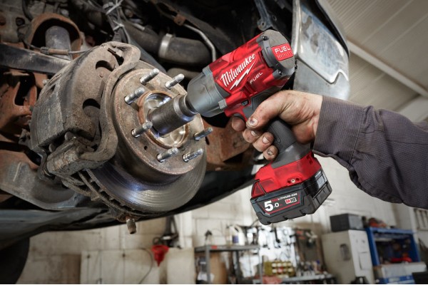 Гайкокрут акумуляторний Milwaukee M18 FHIWF12-502X (4933459696)