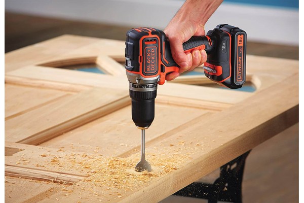 Дриль-шурупокрут акумуляторний безщітковий BLACK+DECKER BL186KB