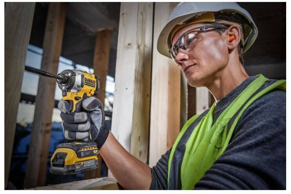 Шуруповерт ударний акумуляторний безщітковий DeWALT DCF850E1T