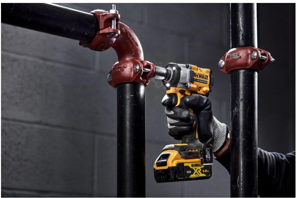 Гайкокрут ударний акумуляторний безщітковий DeWALT DCF922P2T