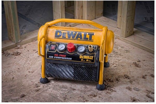 Компресор повітряний безмасляний DeWALT DPC6MRC