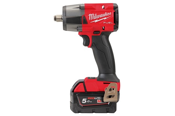 Гайкокрут імпульсний компактний 1/2\" (881 Нм) з фрикційним кільцем MILWAUKEE M18 FMTIW2F12-502X (+ з