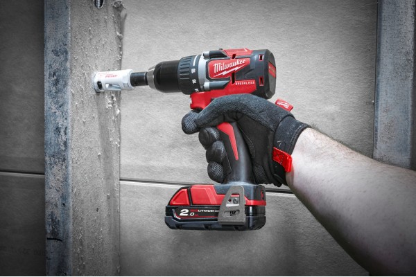 Акумуляторна дриль-шурупокрут Milwaukee M18 CBLDD-202C (4933464317)