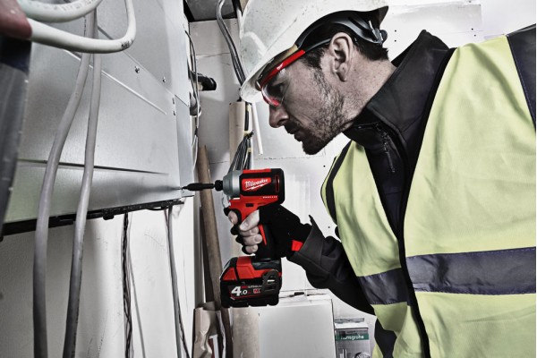 Гвинтокрут акумуляторний Milwaukee M18 CBLID-402C (4933464534) Гвинтокрут акумуляторний Milwaukee M18 CBLID-402C (4933464534)