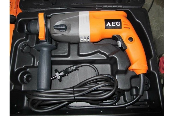 Перфоратор AEG BH 22E Перфоратор AEG BH 22E