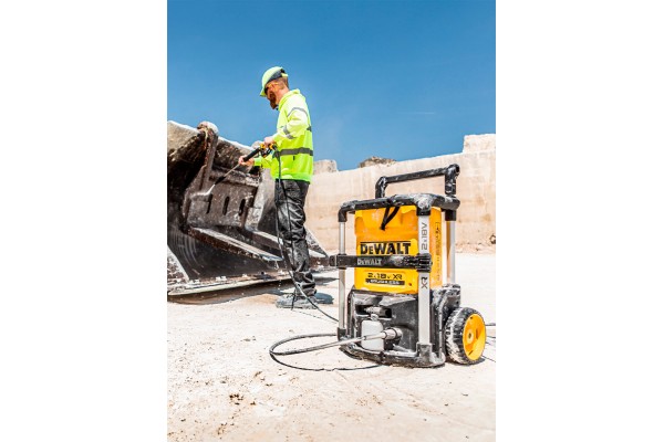 Мийка високого тиску акумуляторна безщіткова DeWALT DCMPW1600N