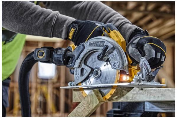 Пила дискова акумуляторна DeWALT DCS570N