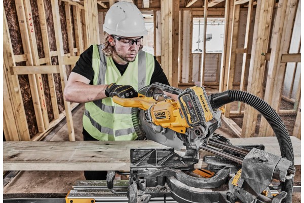 Пилка торцювальна акумуляторна безщіткова DeWALT DCS781X2