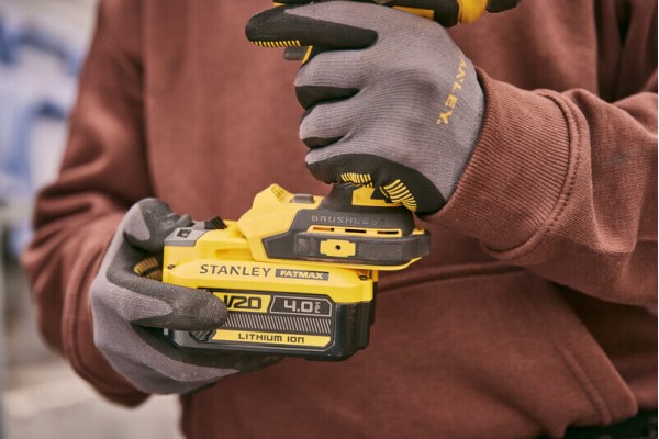 Гайковерт ударний акумуляторний STANLEY FATMAX SFMCF940B