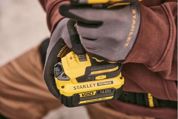 Гайковерт ударний акумуляторний STANLEY FATMAX SFMCF940B