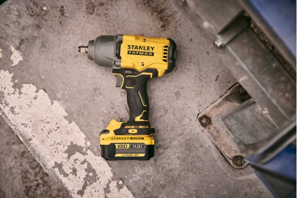 Гайковерт ударний акумуляторний STANLEY FATMAX SFMCF940B