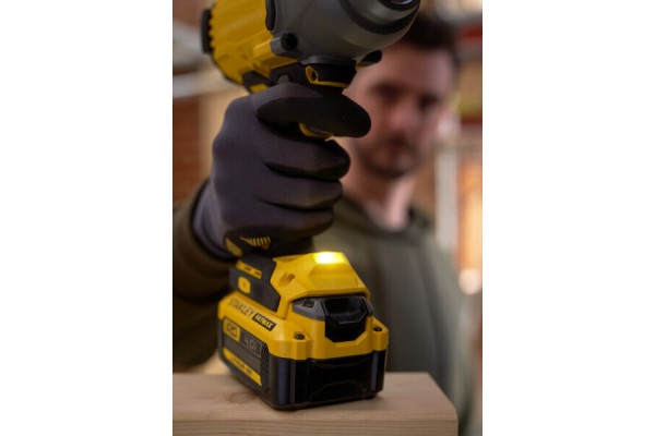 Гайковерт ударний акумуляторний STANLEY FATMAX SFMCF940B