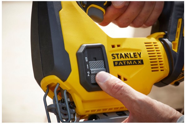 Пила лобзикова акумуляторна STANLEY FATMAX SFMCS600B