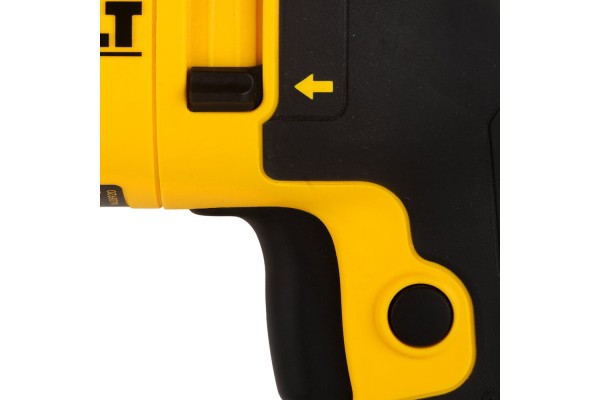 Перфоратор мережевий SDS-Plus DeWALT D25143K