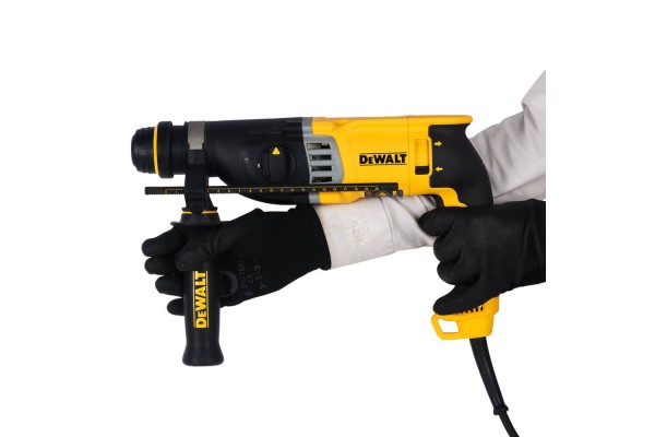 Перфоратор мережевий SDS-Plus DeWALT D25143K