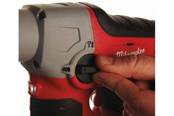 Перфоратор Milwaukee M12 H-0 (без акумулятора і ЗП)