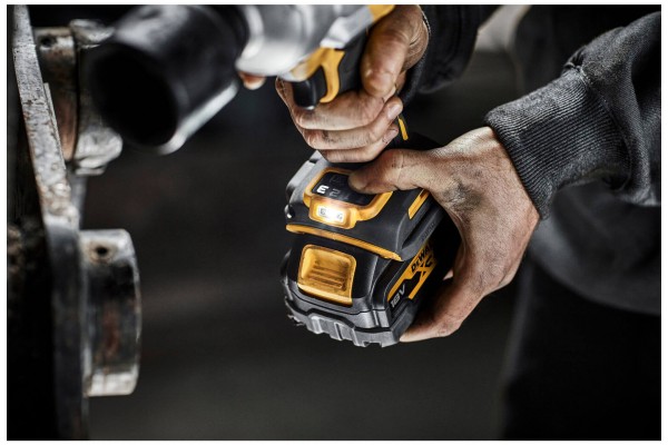 Гайкокрут ударний акумуляторний безщітковий DeWALT DCF961N