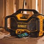 Зарядний пристрій-радіоприймач DeWALT DCR027