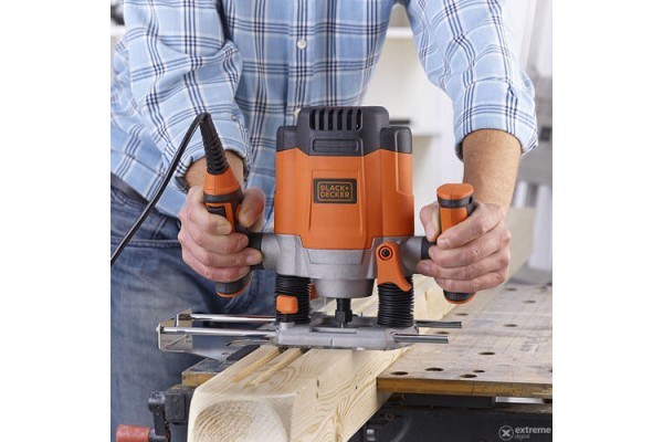 Фрезер мережевий BLACK+DECKER KW1200EKA