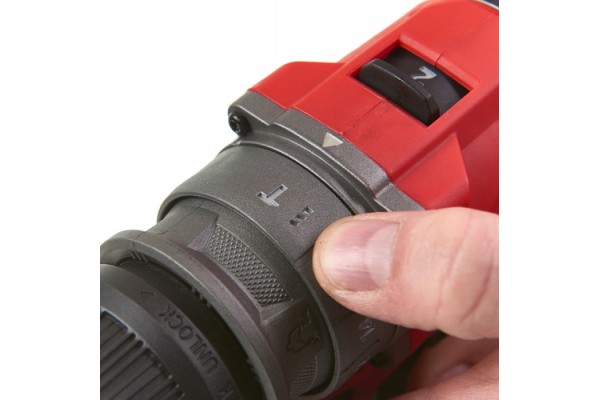 Акумуляторна ударна дриль-шурупокрут Milwaukee M12 FPDXKIT-202X (4933464138) Акумуляторна ударна дриль-шурупокрут Milwaukee M12 FPDXKIT-202X (4933464138)