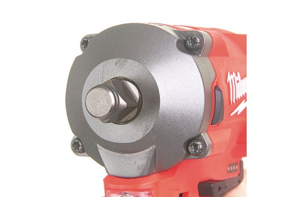 Гайкокрут акумуляторний 1/2\" MILWAUKEE, M12 FIWF12-422X, 339 Нм, (+ заряд.пристрій, 2 акум., HD кейс