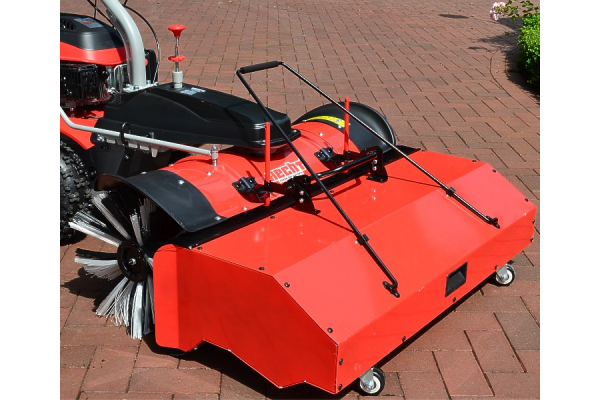 Підмітальна машина зі щіткою HECHT 8101