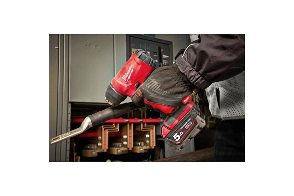 Термоповітродувка акумуляторна MILWAUKEE, M18 BHG-502C (+ заряд.пристрій, 2 акум.Х 5Аг, кейс) Термоповітродувка акумуляторна MILWAUKEE, M18 BHG-502C (+ заряд.пристрій, 2 акум.Х 5Аг, кейс)