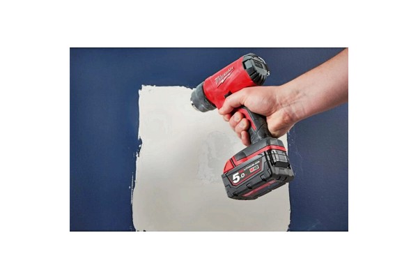 Термоповітродувка акумуляторна MILWAUKEE, M18 BHG-502C (+ заряд.пристрій, 2 акум.Х 5Аг, кейс) Термоповітродувка акумуляторна MILWAUKEE, M18 BHG-502C (+ заряд.пристрій, 2 акум.Х 5Аг, кейс)