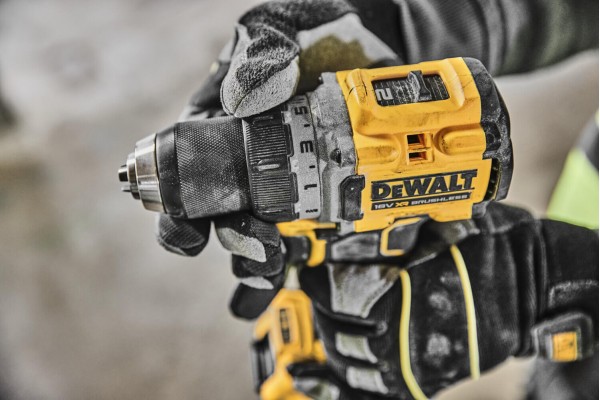 Дриль-шуруповерт акумуляторна безщіткова DeWALT DCD800E2T