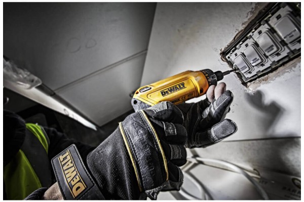 Викрутка акумуляторна DeWALT DCF680G2