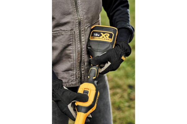 Коса акумуляторна безщіткова DeWALT DCMST561P1